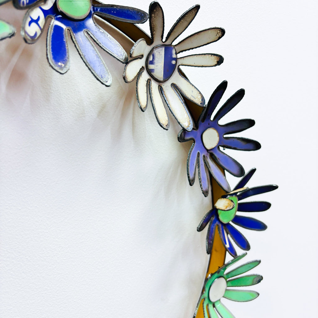 Daisy Chain Metal Flower Wreath
