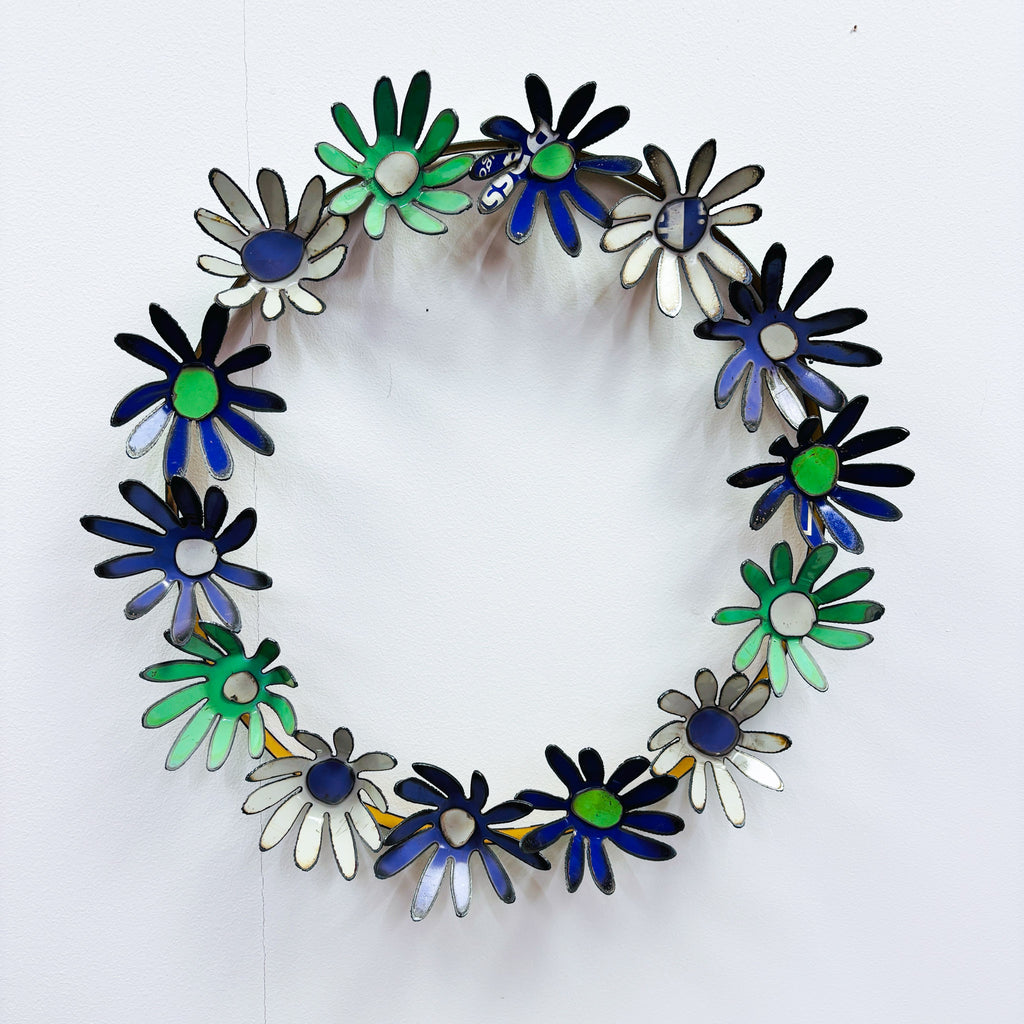 Daisy Chain Metal Flower Wreath