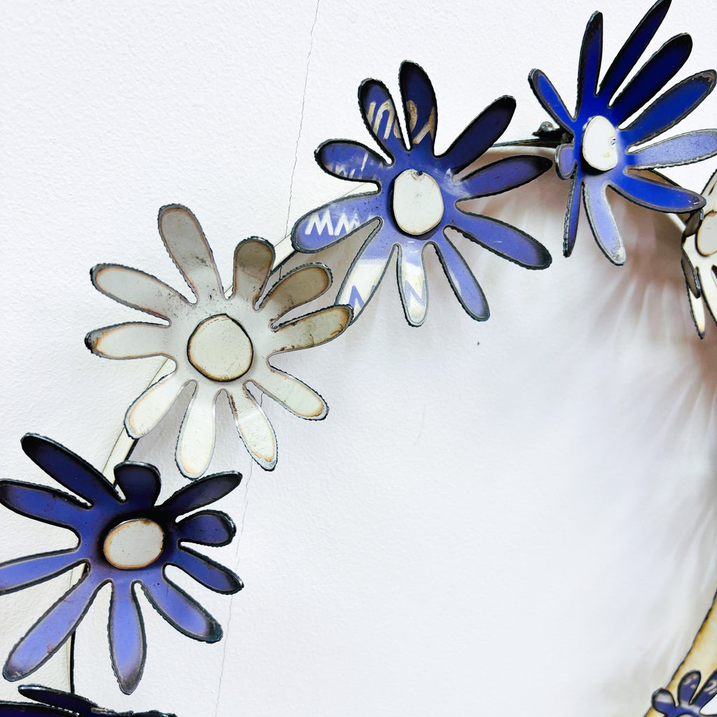 Daisy Chain Metal Flower Wreath